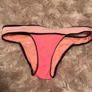 Matching bottoms to swim top